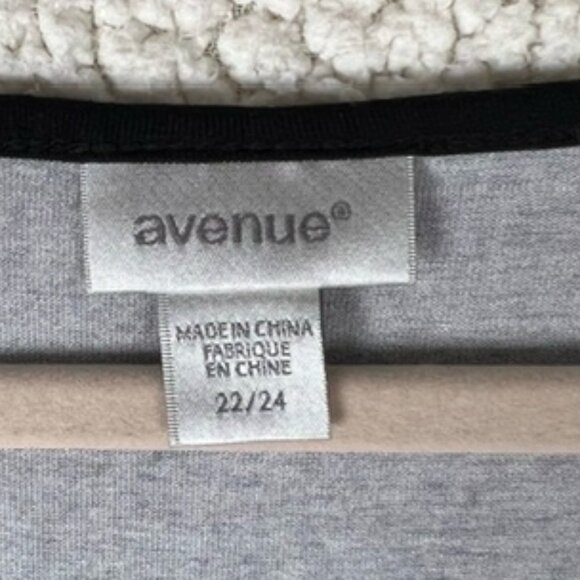 Avenue Womens Plus Size Tunic Asymmetrical hem, Flutter sleeves Size 22/24 - Picture 2 of 7